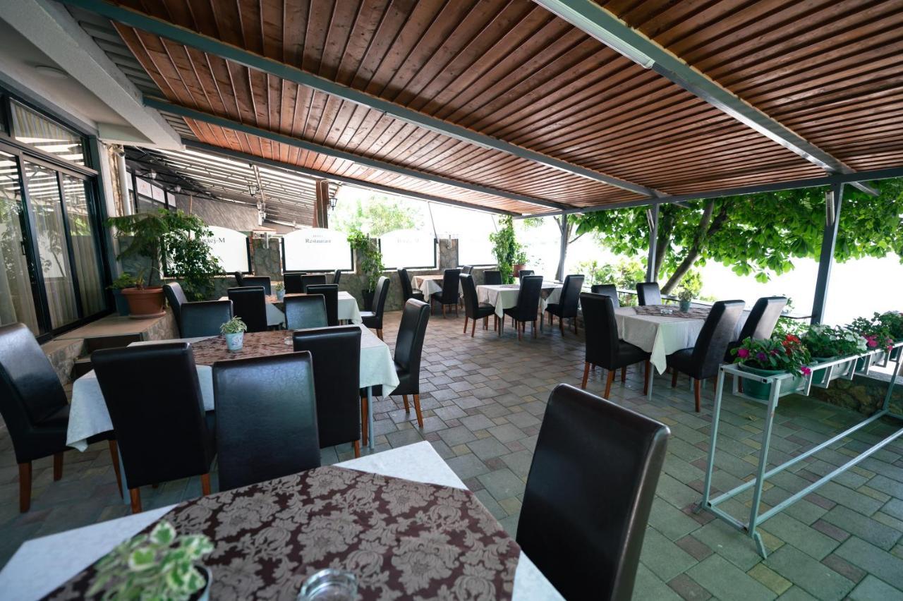 أوهغيد Hotel Holiday-M المظهر الخارجي الصورة